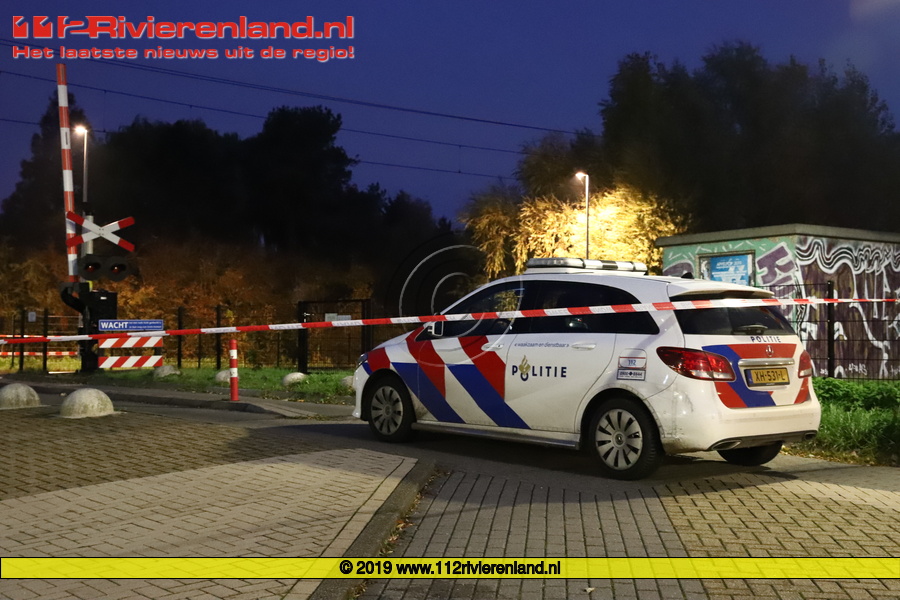 Tiel - Aanrijding trein persoon op spoorovergang Oude Tielseweg.