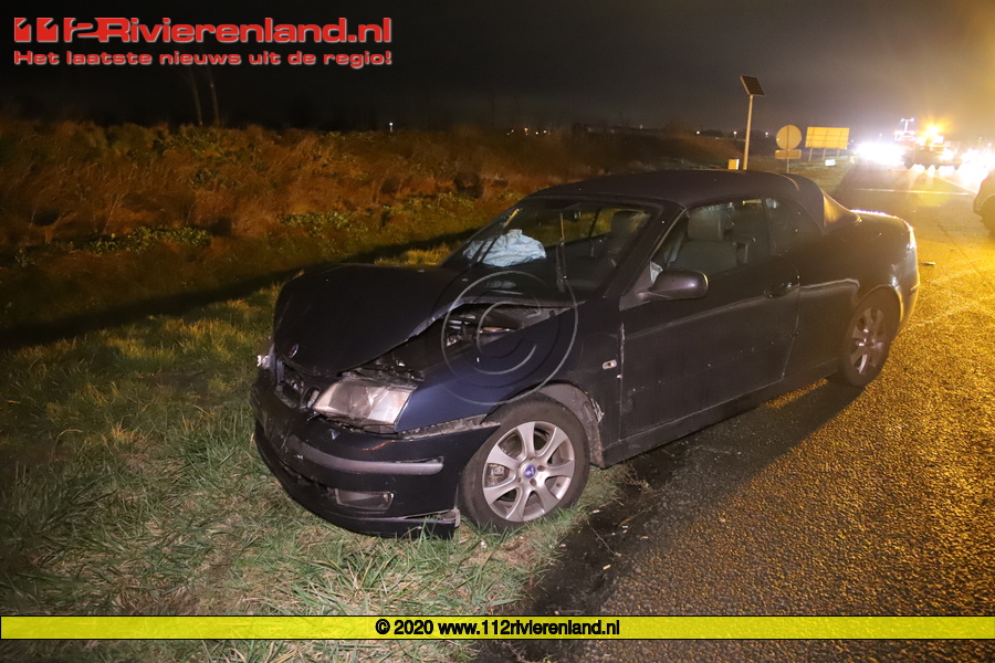 Kapel Avezaath - Twee gewonden bij ongeval A15.