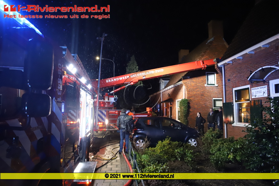 Opheusden - Middelbrand bij schuurbrand.