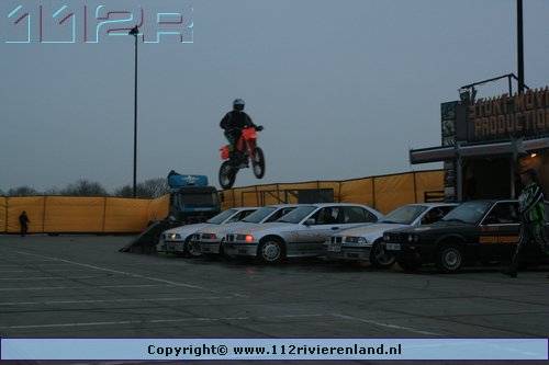 Monstertrucks denderen Tiel binnen