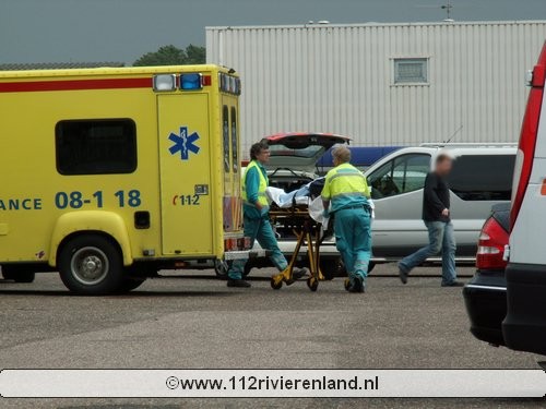 Aanrijding tussen auto en bromfietser Kellenseweg