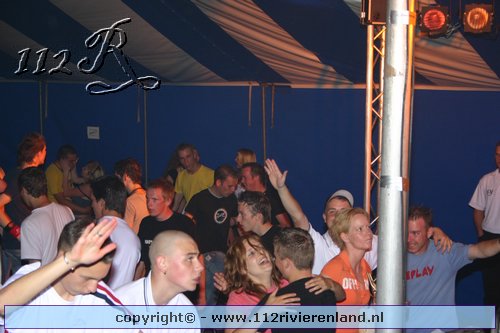 Wadenoyen - Hardstylefeest aan de bommelweg
