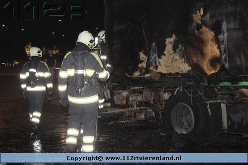 Bruchem - Oplegger in brand de Lucht oost A2