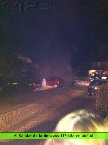 Autos branden geheel uit