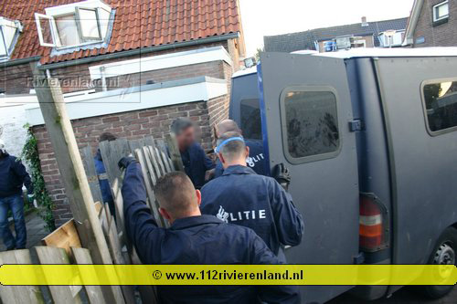 Man aangehouden door AE