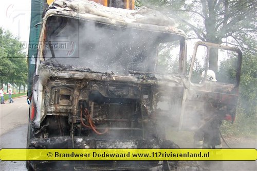 Vrachtwagen in de brand