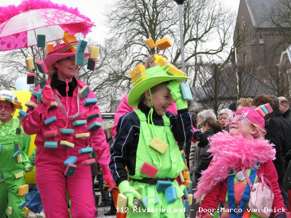 Carnavalsoptocht Beneden-Leeuwen