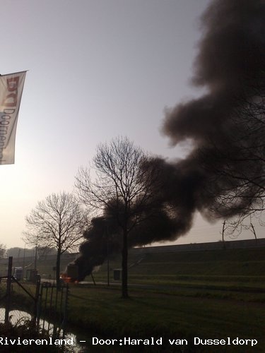 Autobrand op de Medelsestraat Tiel