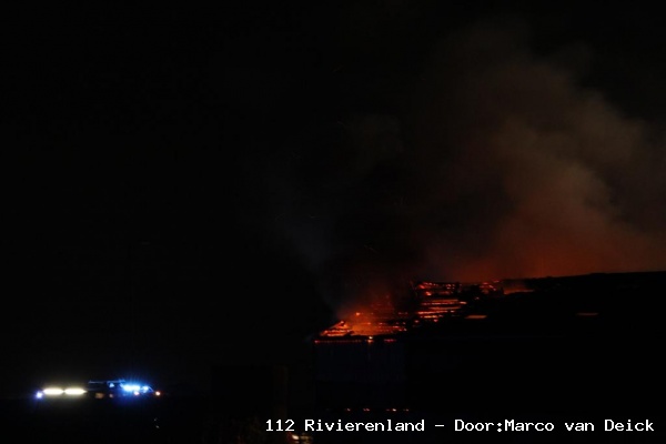 Middelbrand schuur Tielsestraat Maurik