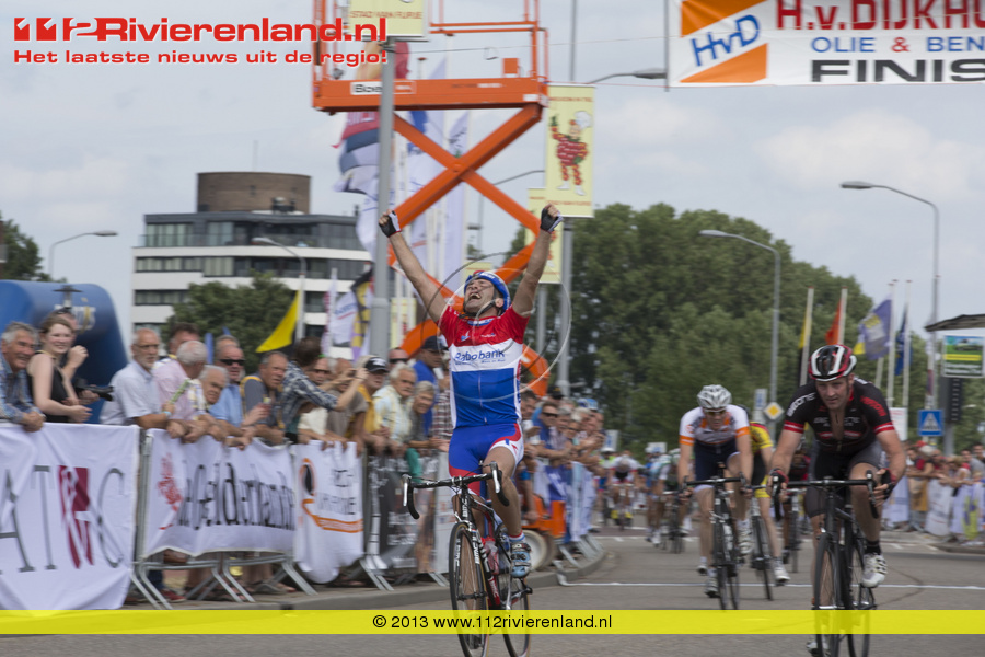 Tielenaar Pascal Schroots wint voor eigen publiek
