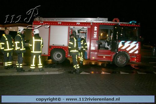 Autobrand parkeerplaats Shell Lingehorst