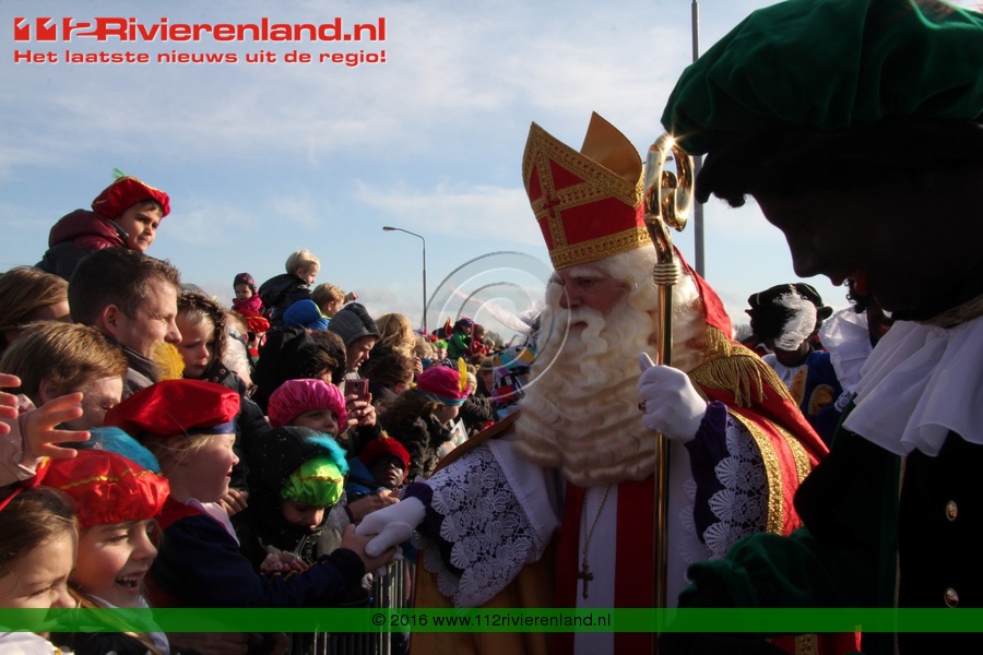 Sint zet voet aan wal