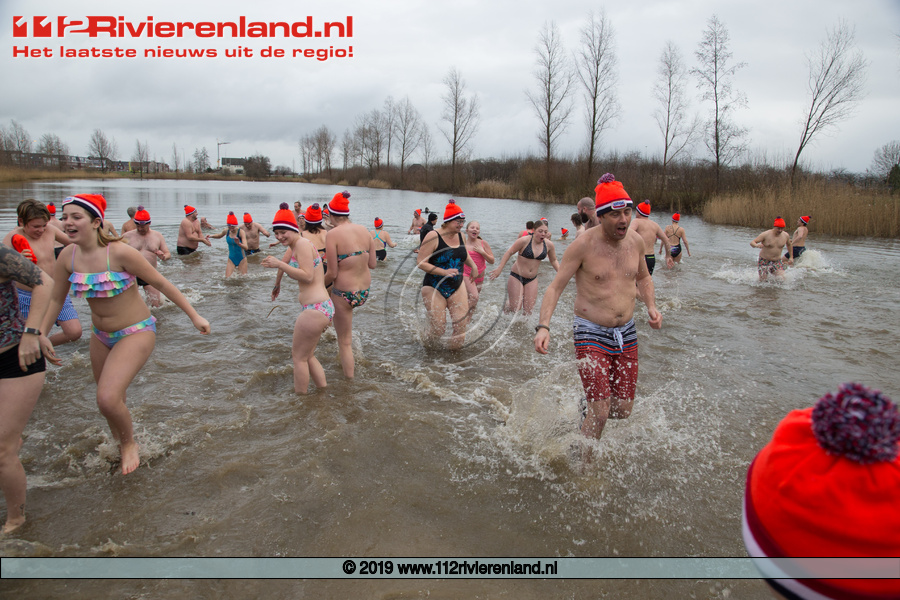 Nieuwsjaarduik succesvol verlopen