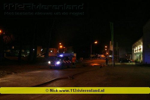 Loods brand geheel uit