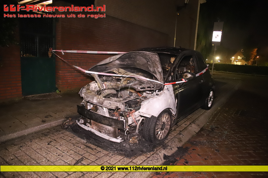 Auto verwoest door brand