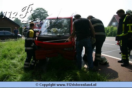 45km Auto tegen de boom