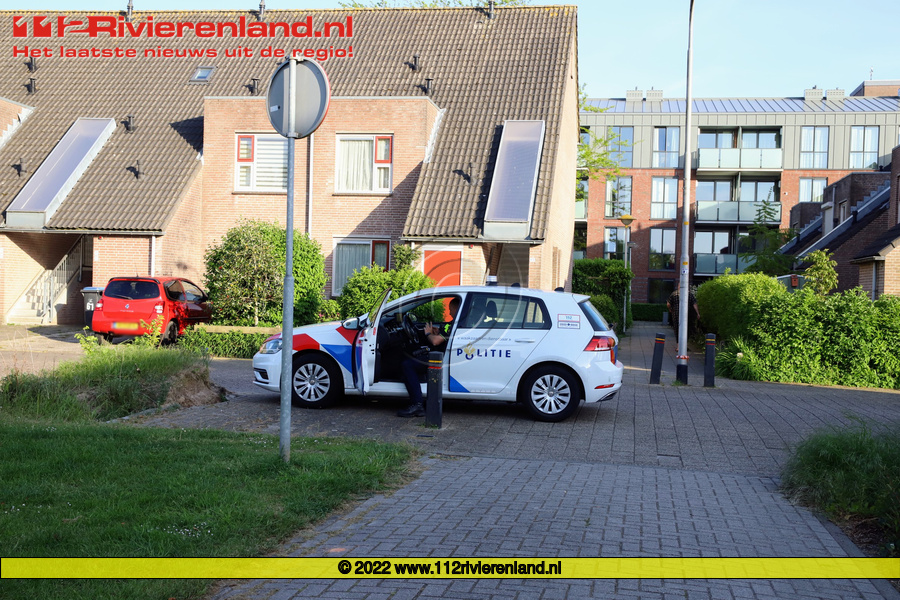 Politie op zoek naar 2 daders van insluiping in een woning