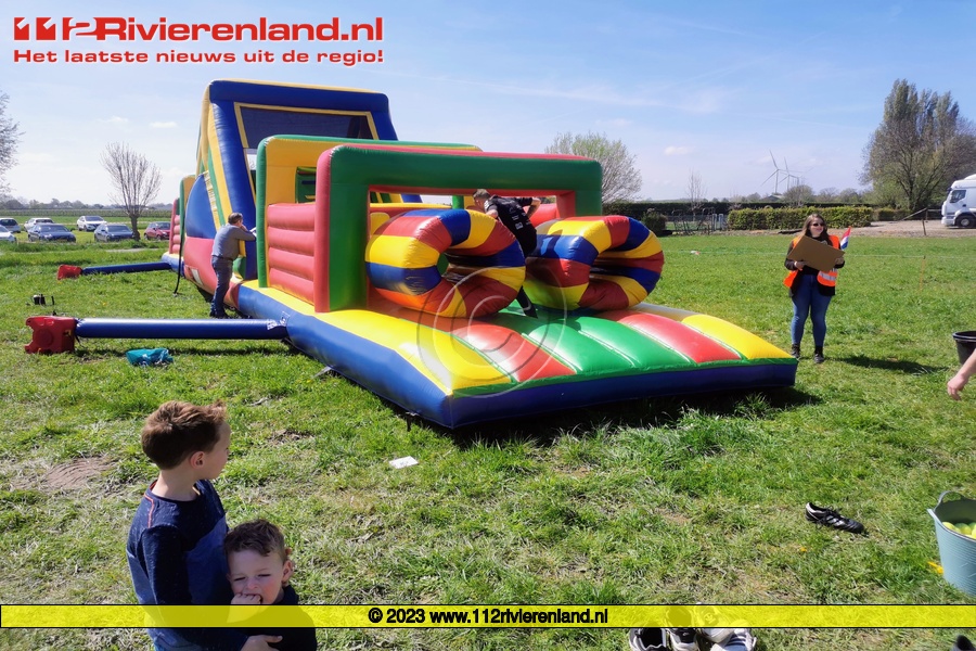 Meerkamp bij de Oranjevereniging