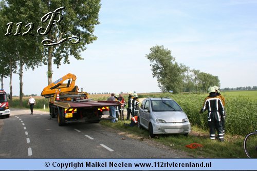 45km auto in de sloot