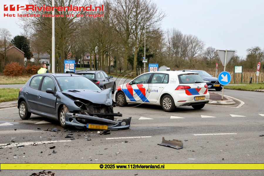 Veel schade bij ongeval N327