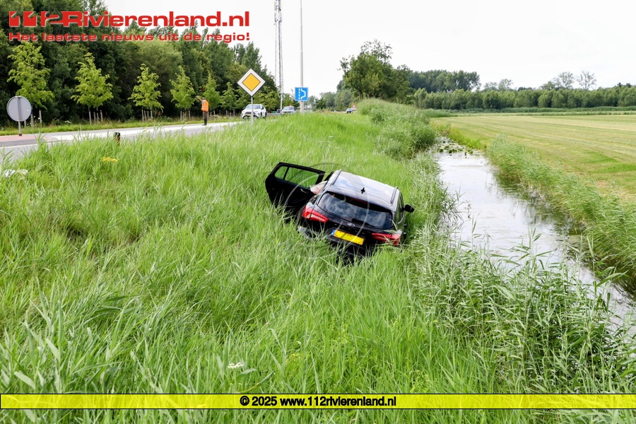 Veel schade bij ongeval N833