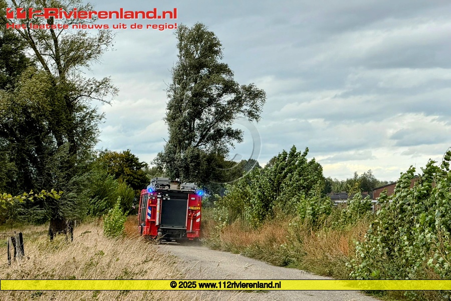Brand bij voormalige steenfabriek