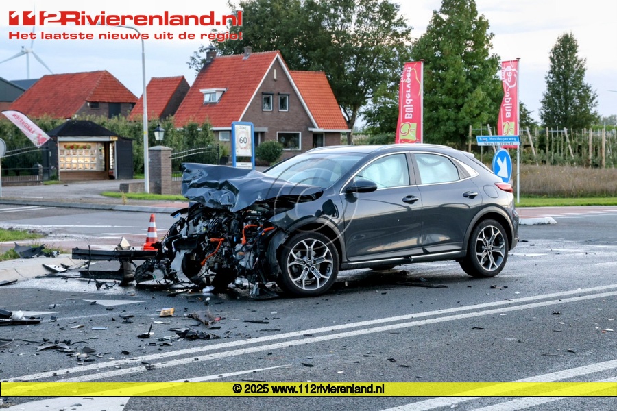 Veel schade bij ongeval N320