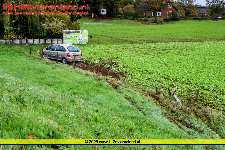 Auto van de dijk