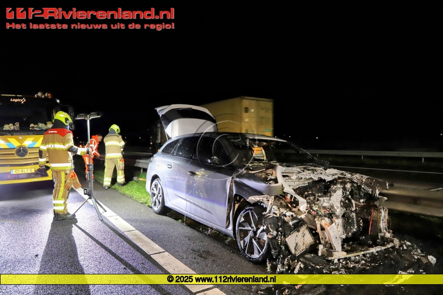 Autobrand op de A15
