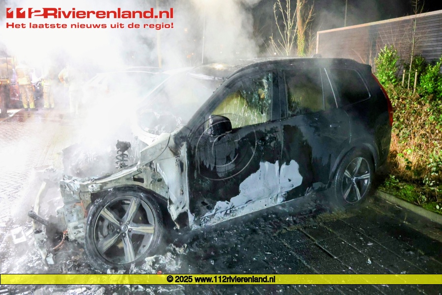 Autobrand aan de Rozenstraat