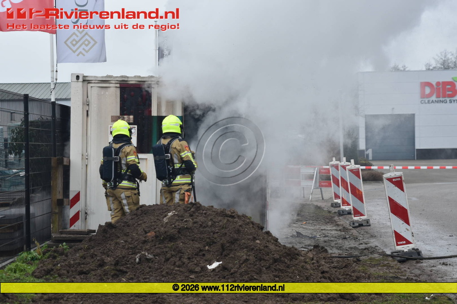 Elektriciteithuisje in brand
