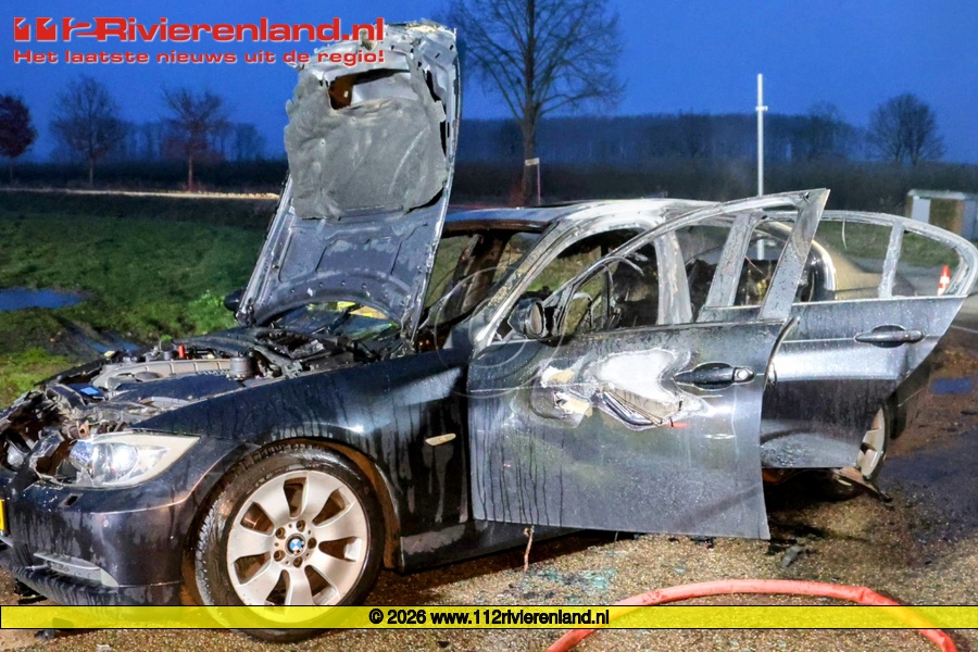 Auto uitgebrand op de Banweg