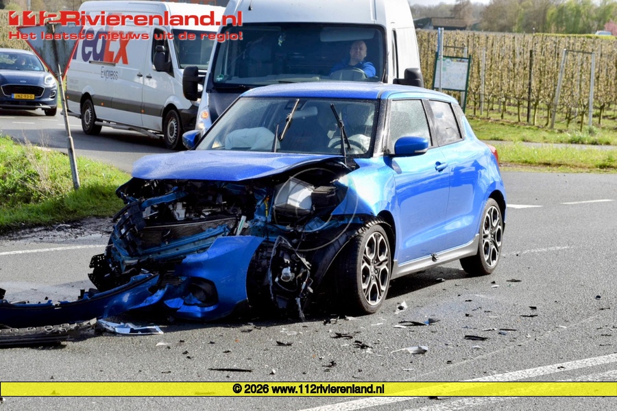 Flinke schade bij ongeval Rijweg