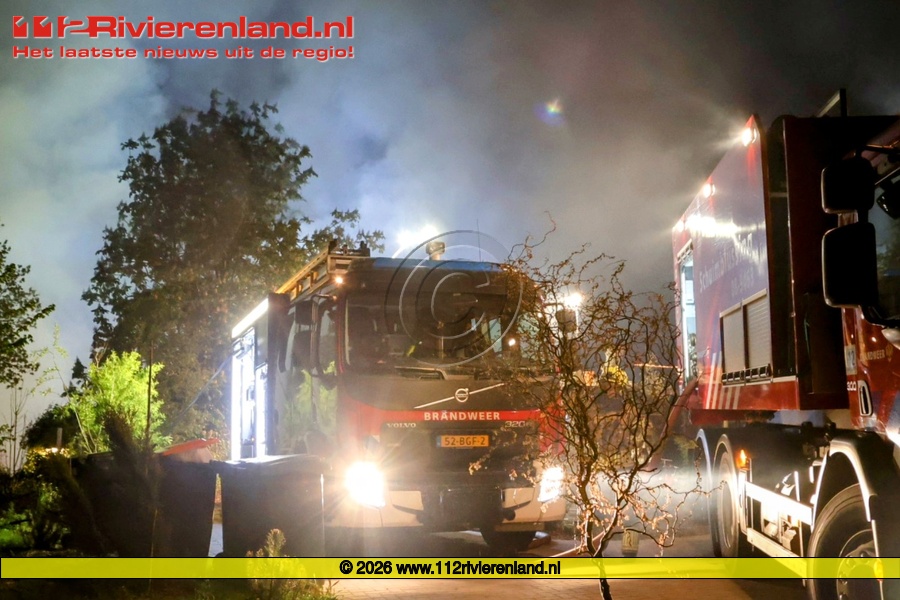 Vuren - Grote brand aan de Waaldijk