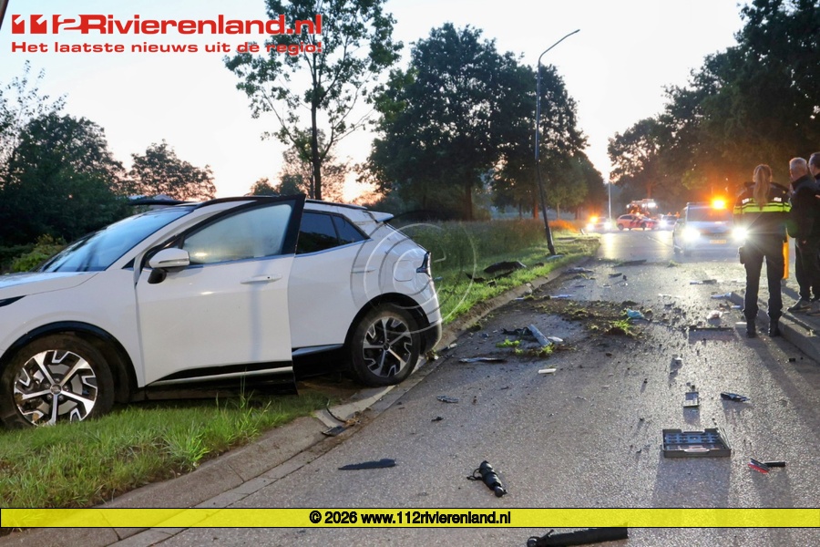 Auto crasht na achtervolging