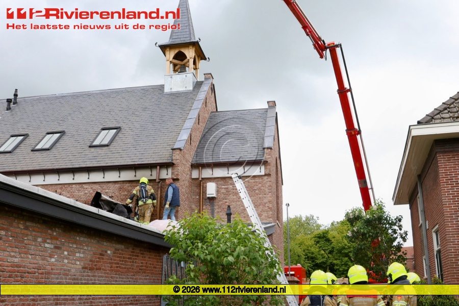Brand in voormalige kerk aan de Kerkweg