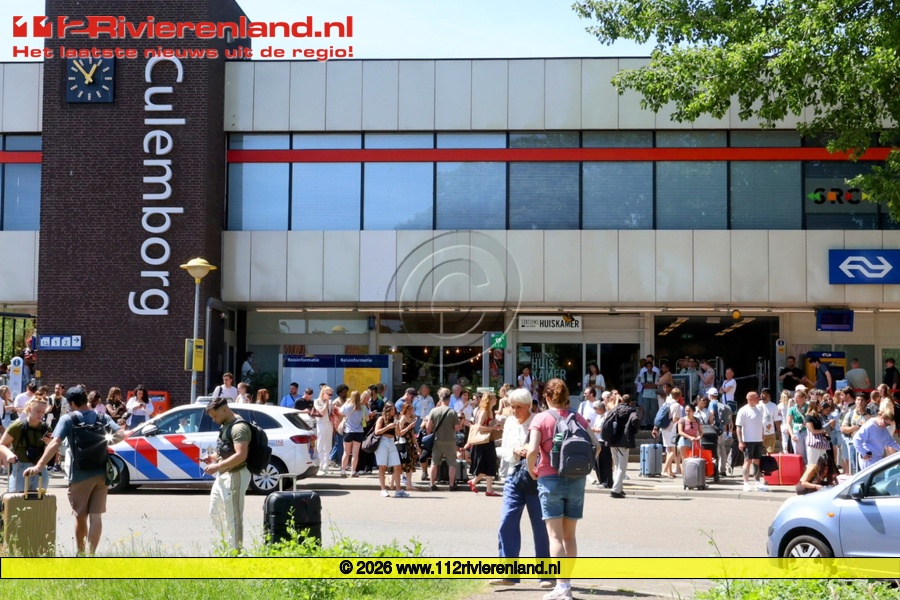 Perron ontruimd na spoorwegongeval op treinstation
