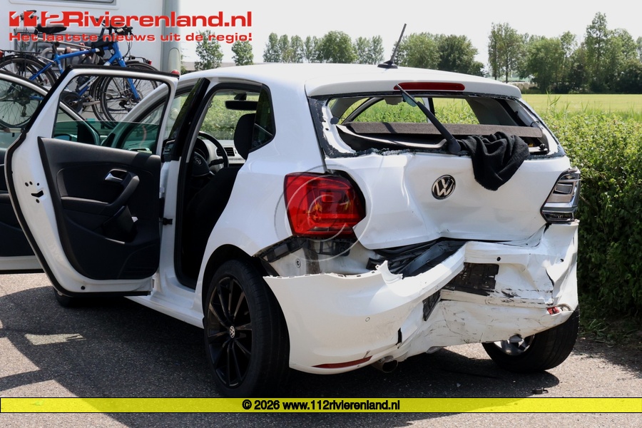 Persoon met spoed naar ziekenhuis na ongeval op N320