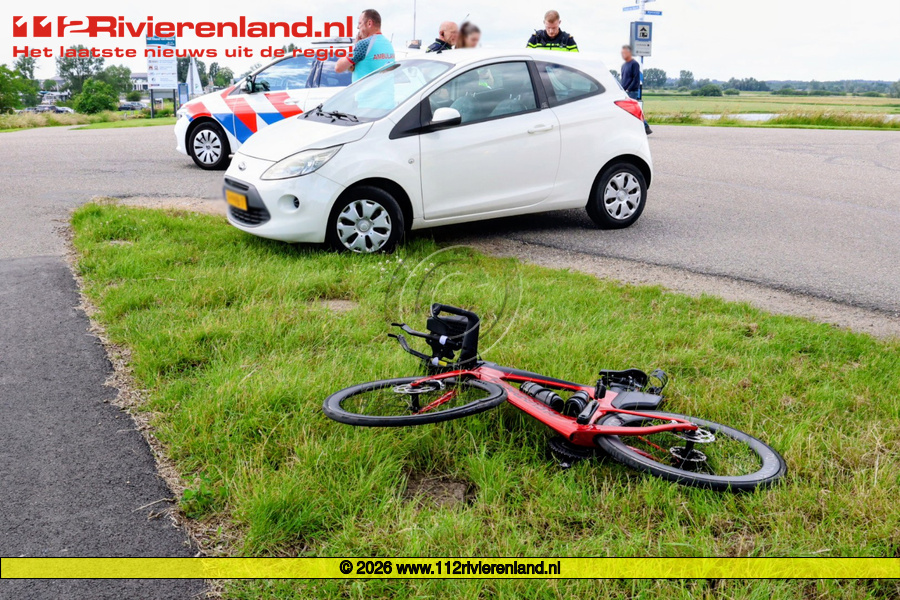 Wielrenster betrokken bij aanrijding op Rijnbandijk