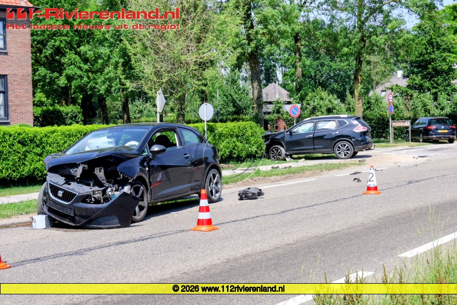 Forse schade na botsing op kruising in centrum