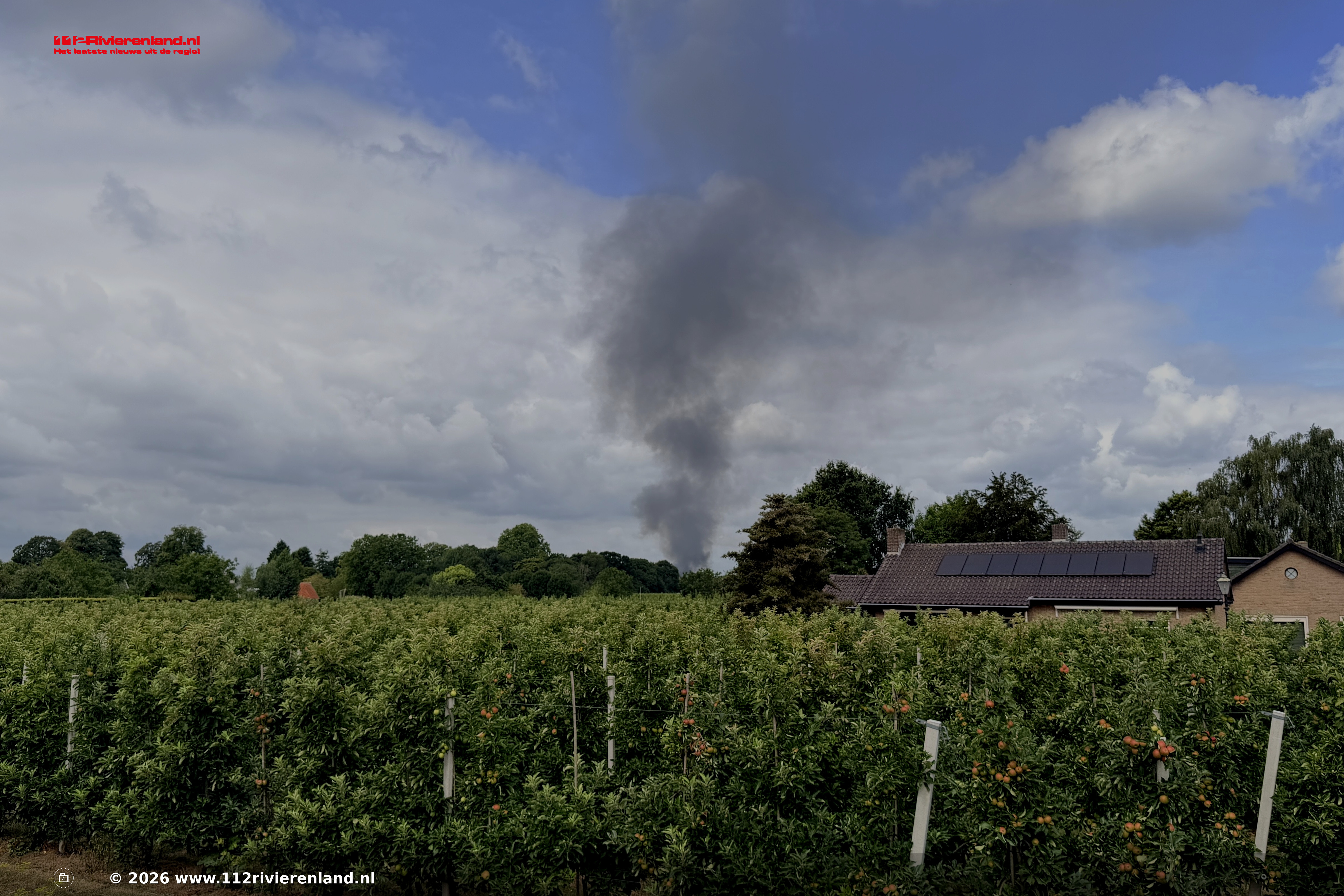 Grote brand bij gebouw aan Middelweg
